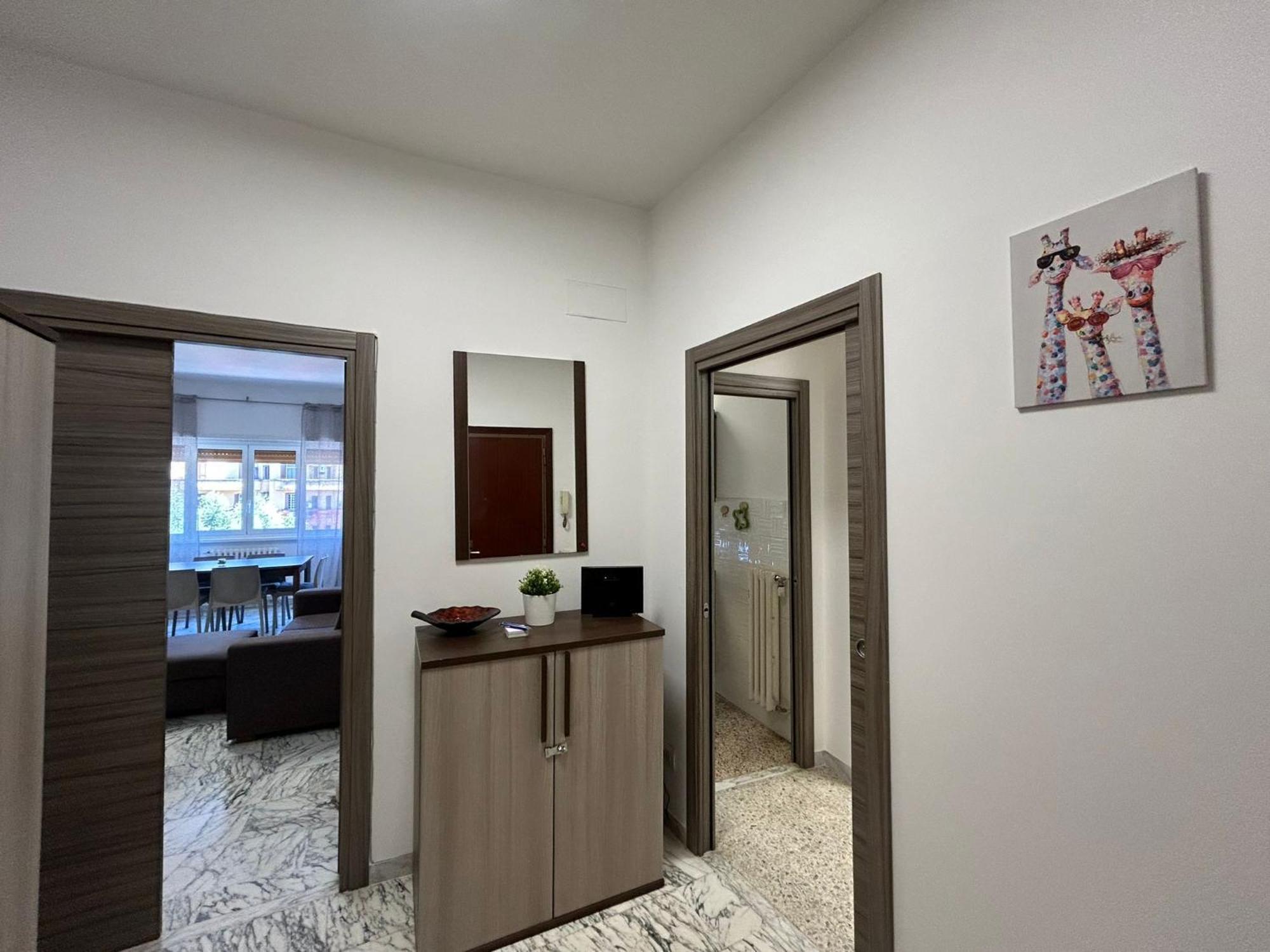 Appartamento Prella House 50 Mt Da Metro B Jonio Roma
